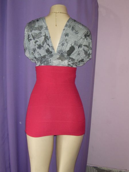 Blusa Cinza com Decote